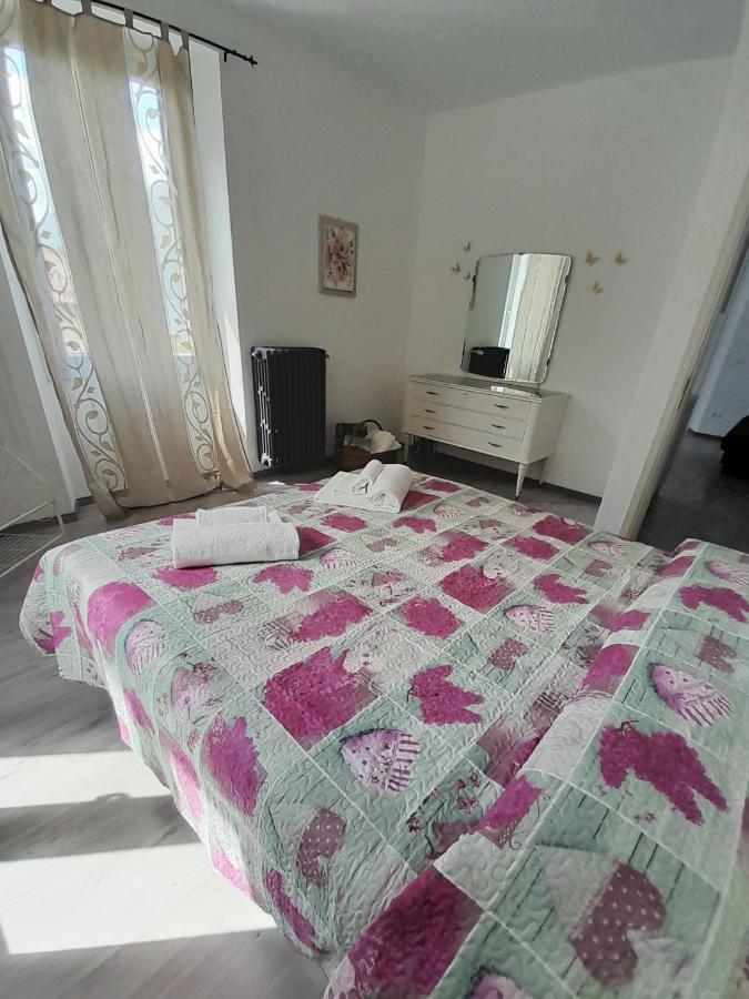 Lescen White Residence - Lake View Lezzeno Buitenkant foto