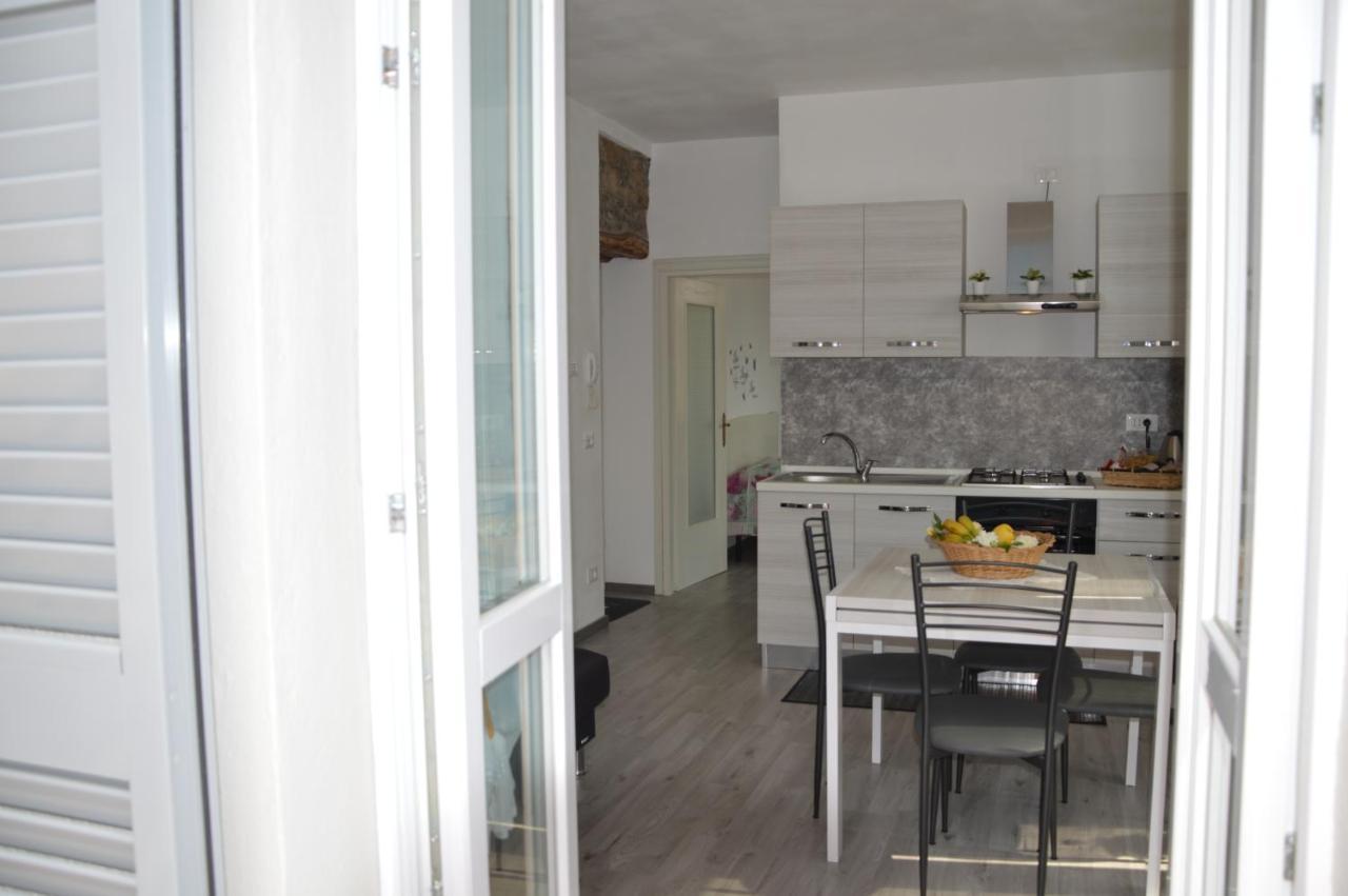 Lescen White Residence - Lake View Lezzeno Buitenkant foto